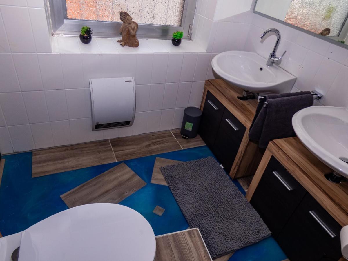 #214 Lux-Flat Im Herzen Von Neuss Mit Netflix & Prime Екстериор снимка