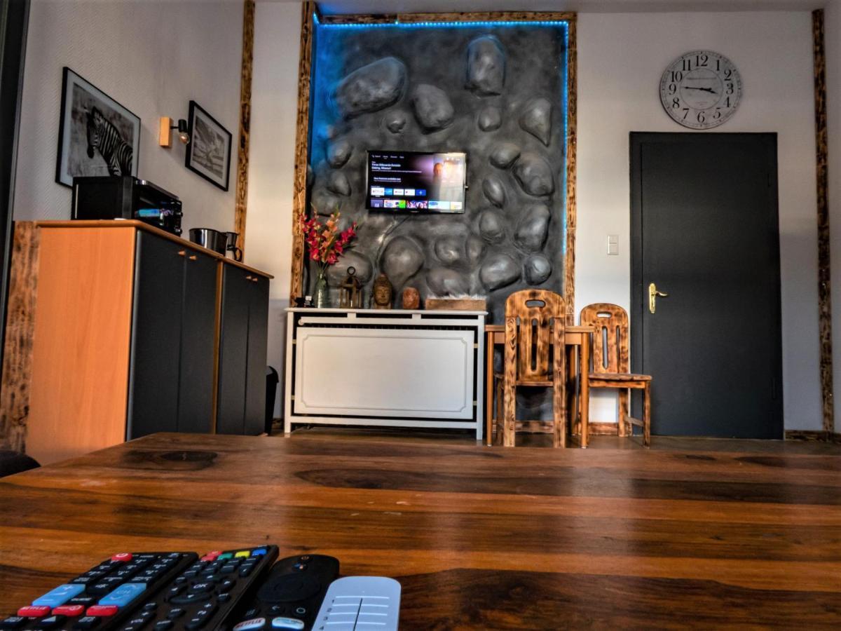#214 Lux-Flat Im Herzen Von Neuss Mit Netflix & Prime Екстериор снимка